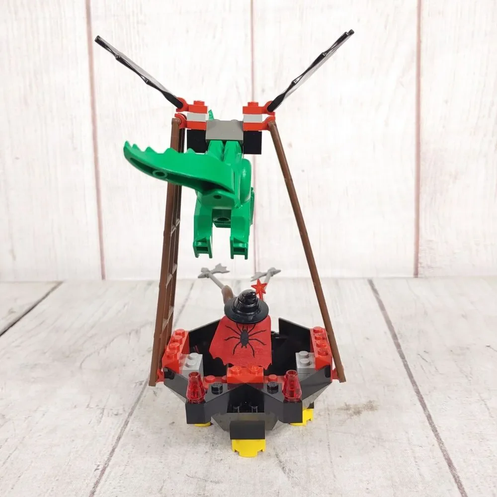LEGO Castle: Witch's Windship (6037) 100% COMPLETE - No Box - Fright Knights